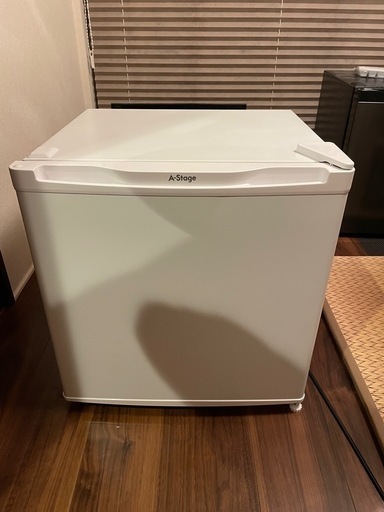 小型冷蔵庫