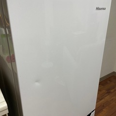 冷蔵庫 パールホワイト [150L /2ドア /右開きタイプ/Hisense]の画像