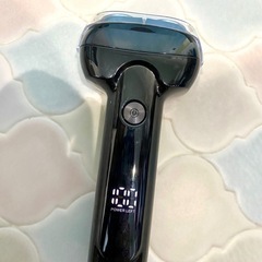 新品未使用電気シェーバー　髭剃りの画像