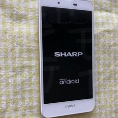 AQUOS L2 SH-L02　 ホワイト　箱とマニュアル付き　...