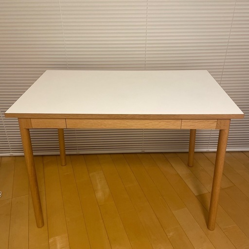 【IDEE】 STILT TABLE 1000 White