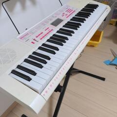 キーボード　ピアノ　光ナビゲーション　カシオ　LK-121の画像