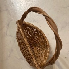 壁掛けカゴ(9/6まで)の画像