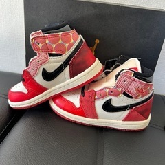 １３㌢ジョーダンスニーカー