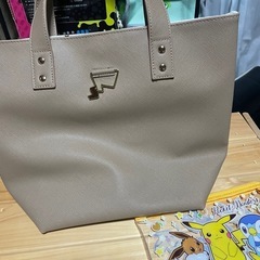 ピカチュウモチーフミニバッグ