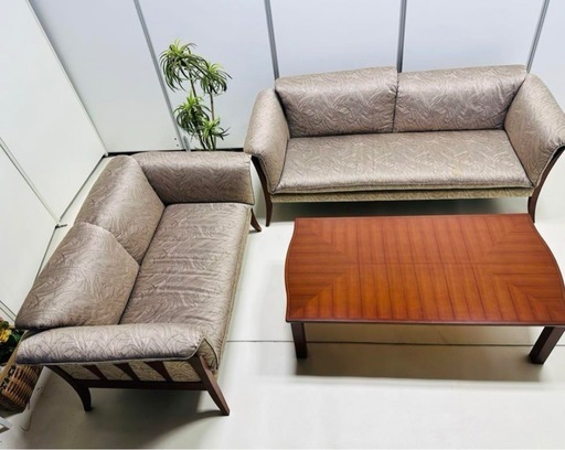 ソファ、テーブルセット❣️