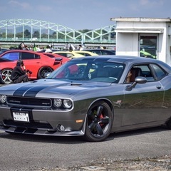 DODGE CHALLENGER SRT8