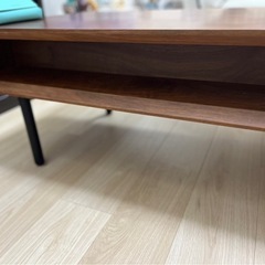 ダイニングテーブルの画像