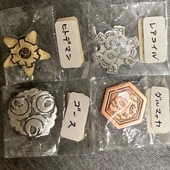 ポケモン　ピンバッジ　各100円の画像