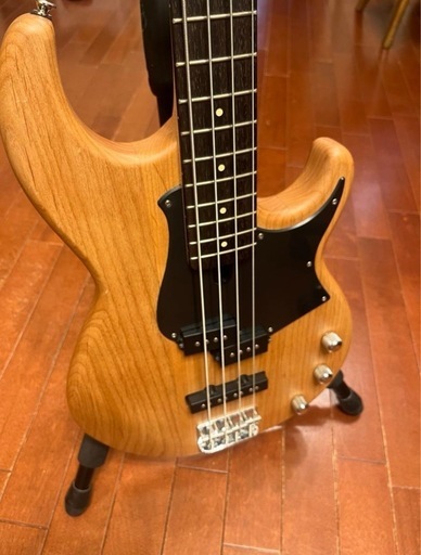 YAMAHA エレキベース