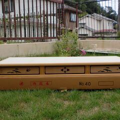 雛人形の台座の画像