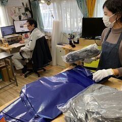 【業務委託】2024年9月 増員【急募】海外向けネットショップ 店舗運営／梱包発送業務 【託児スペース有。お子さんの同伴も可。ベビーベッドの持ち込み、ご相談ください】 1時間 1,000円 交通費支給 広島市佐伯区 10:00~15:00の間で 1日3~5時間 週3~5日 土日祝日勤務歓迎　交通費支給 　託児スペースあります。　働きやすい自由な職場です。気になったらお気軽にご連絡くださいの画像