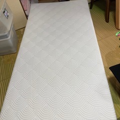 テンピュール電動ベッドの画像