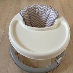 ベビー歩行器