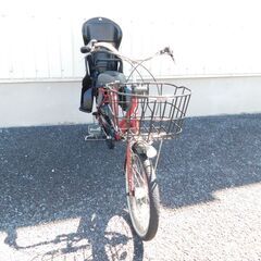 中古自転車多数販売中!　安い自転車は大丈夫？という方　是非ご来店ください!　子供乗せ仕様　OGKリヤチャイルドシート付　20インチ自転車　中古自転車多数販売中!　試乗して下さい!　幼稚園、保育園のお迎えなど様々な状況で大活躍する子供乗せ自転車!　ご来店ください!　maruishi　FRACKERS　20インチ　レッド　内装3段　ハンドルロック　オートライト　売れてます!　外観状態は全体的に極めて良好と思います!　m43の画像