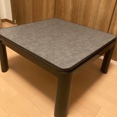 こたつテーブルの画像
