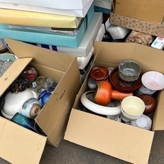 無料！古民家から出て来たお歳暮など　食器 花瓶 ストーブ 掛け軸などなどの画像