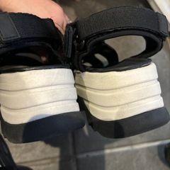 厚底スポーツサンダルの画像