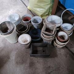まだまだあります！植木ばちプランターなど　無料