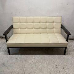 ◆🔶期間限定・特別価格🔶◆カリモク60 Kチェア 2人掛け 貴重色 アイボリー ＊特価にての画像