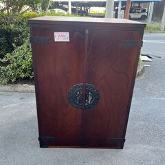 リサイクルショップどりーむ天保山店　No14246　アンティーク棚　昭和レトロ　衣装棚　鏡付きの画像