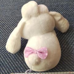【新品】シナモロール うさぎぬいぐるみの画像