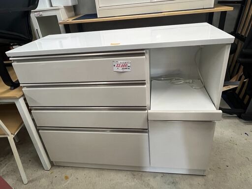 リサイクルショップどりーむ天保山店　No14215　キッチンボード　食器棚　超美品　オシャレホワイト