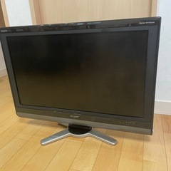 AQUOS 32型　液晶カラーテレビ