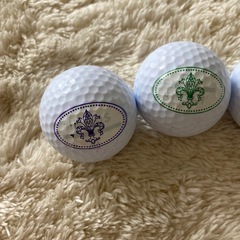 ゴルフボール4個の画像