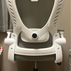 (問い合わせ多数のため受付停止になります)作業用チェアの画像