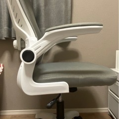 (問い合わせ多数のため受付停止になります)作業用チェアの画像