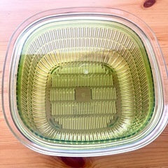野菜ストッカー水切りボウル 　「オカ PLYS Vegi mage あらう 野菜用 グリーン」の画像