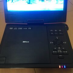 Wizz ウィズ SPD-S955P 9インチポータブルDVDプレーヤー 小型バッテリー充電式 (ピンク)中古Used portable DVD player with AC adapter and remote controllerの画像