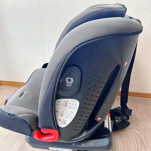 ジュニアシート　ドリンクホルダー付き　カトージ　ISOFIX