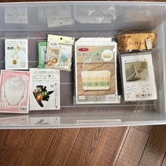 手芸キット　沢山あります