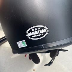 ダムトラックス　バイクヘルメットの画像