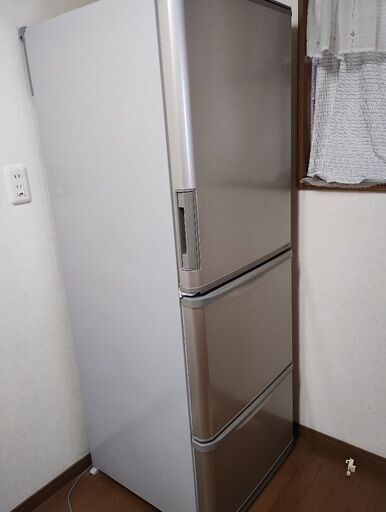 シャープ冷蔵庫　350L