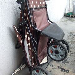 通院のみに使用　ペットカート3輪　耐重量／20キロ