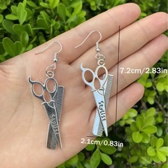 新品　無機質なピアスの画像