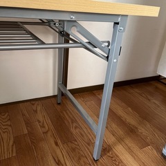 会議用折りたたみ机の画像