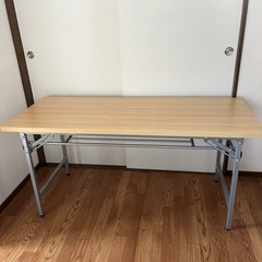 会議用折りたたみ机の画像