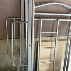 ベッドの画像