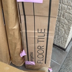 クロス　フローリングの画像