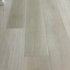 クロス　フローリングの画像
