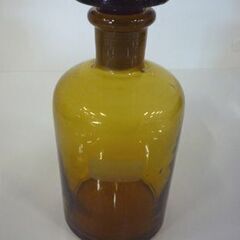① 昭和レトロ 薬品瓶 薬ビン 薬液瓶 薬瓶 保存瓶 蓋有り 飴色 透明 実験器具 13点 大×3/小×10 アンティーク オブジェ 札幌市 新道東店の画像