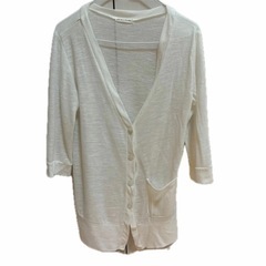 薄い　白　カーディガン