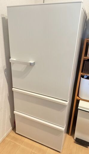 AQUA アクア 冷蔵庫 AQR-27G(W) 272L 2018年製
