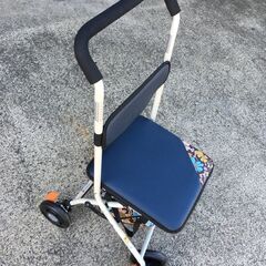 シルバーカー　手押し車　高齢者歩行器　買い物用　未使用　ALJー002Bの画像