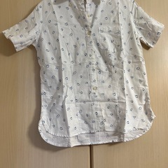 シャツ　Mサイズ
