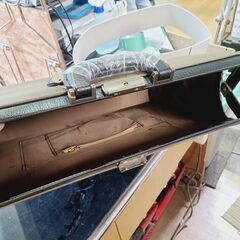 口開きダレスバッグ